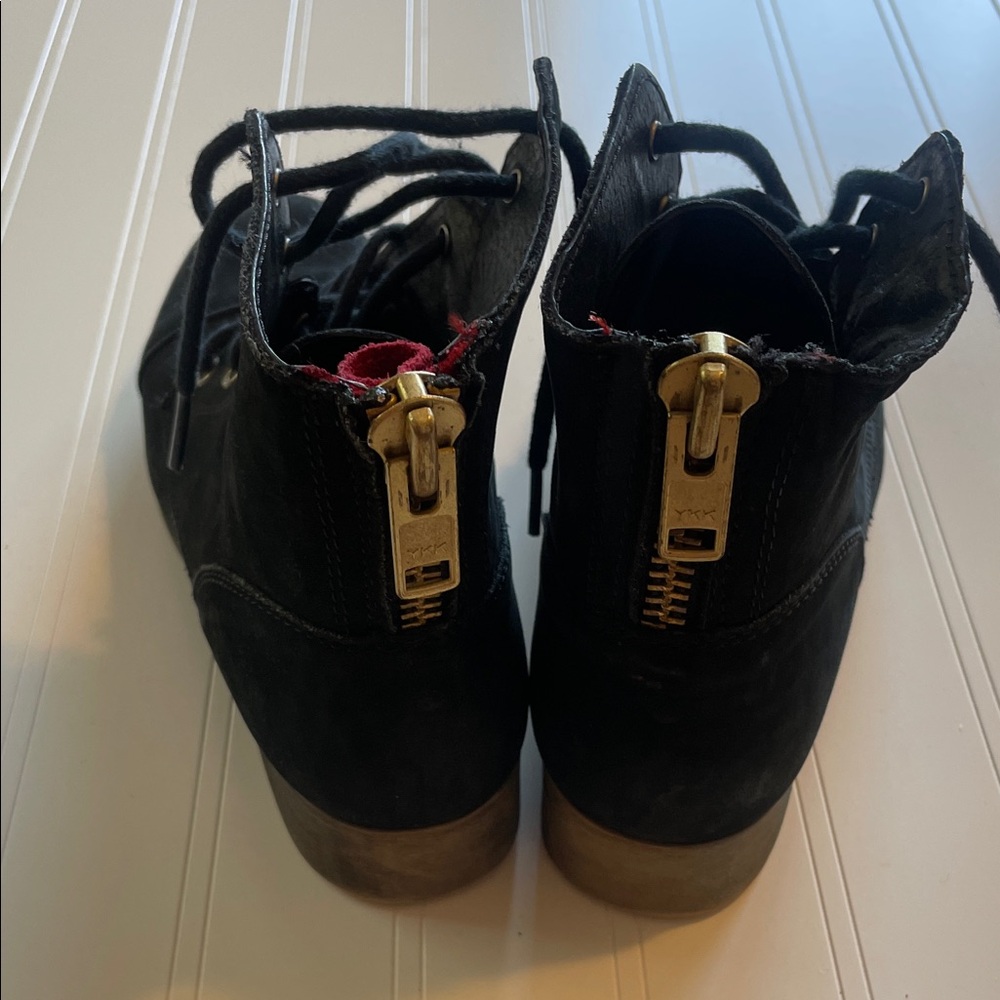 Steve Madden Women’s Black Lace-Up Boots Size 8.5 Zipper Back - Picture 8 of 10